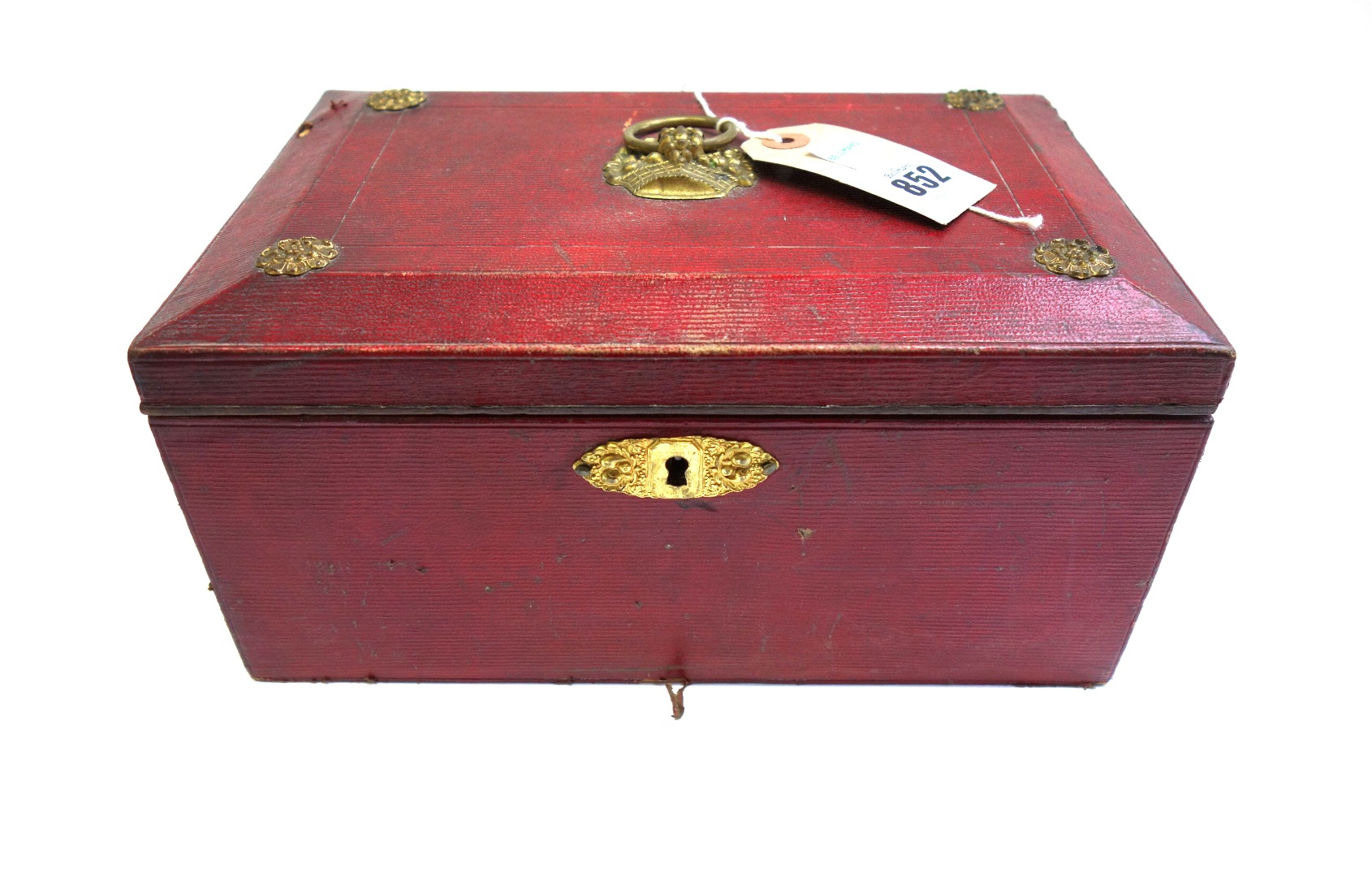 Appraisal: A quantity of collectables including a brass cased carriage clock