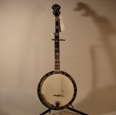 Appraisal: Gibson Mastertone Clone string banjo built in by a Gibson