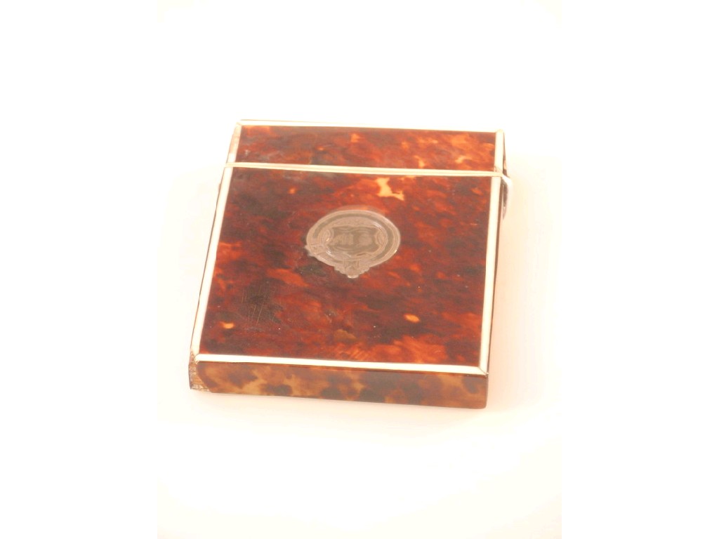 Appraisal: An early thC tortoiseshell visiting card case banded in ivory