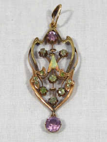 Appraisal: A Russian carat gold and enamel Art Nouveau pendant set