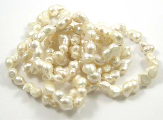 Appraisal: ROPE LENGTH BAROQUE PEARL NECKLACE inches in length and strung