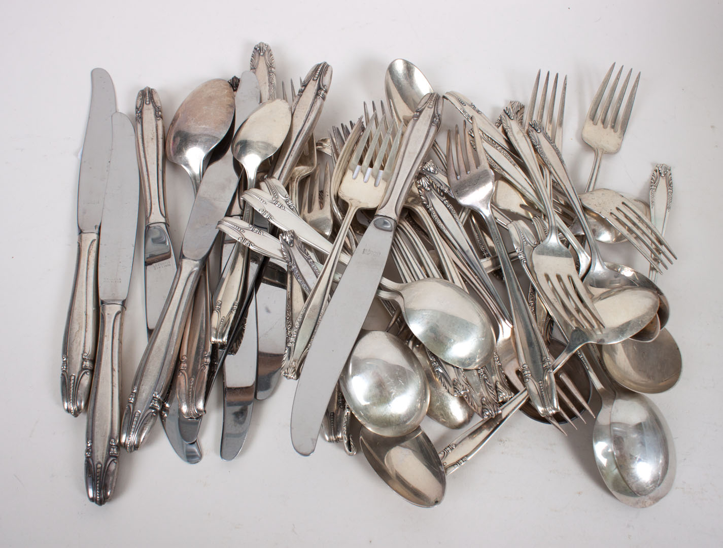 Appraisal: Wallace sterling silver -piece partial flatware in the Stradivari pattern