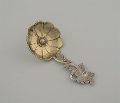 Appraisal: A Victorian spoon gilt flower-head bowl with ten segmented petals