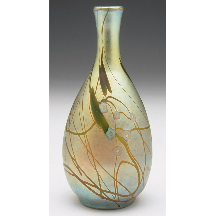 Appraisal: Fine Steuben vase bulbous bottom teardrop shape in gold aurene