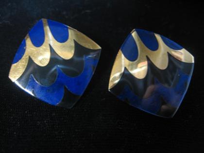 Appraisal: karat yellow gold lapis and onyx earrings Tiffany Co Block