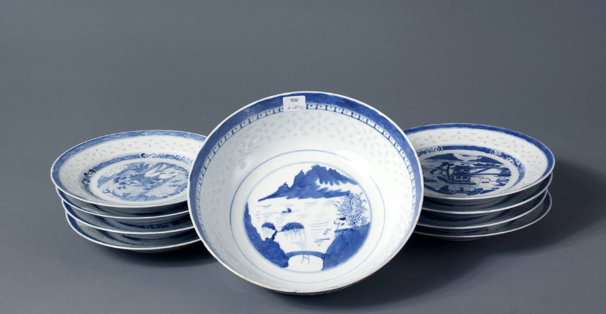 Appraisal: SET OF EIGHT CANTON BLUE AND WHITE PORCELAIN RICE-MOLDED PLATES