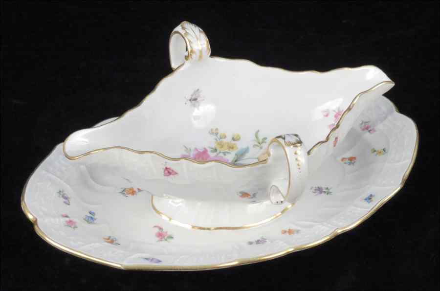 Appraisal: MEISSEN PORCELAIN SAUCE BOAT With attached underplate H '' W