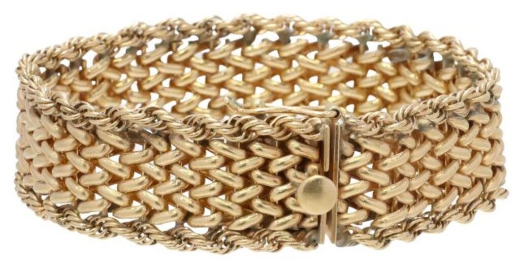 Appraisal: Estate kt yellow gold mesh charm bracelet box clasp with