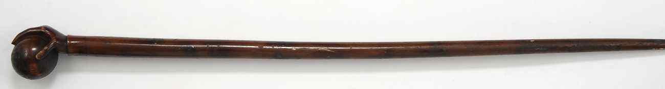 Appraisal: CARVED WOOD CANE th CenturyHandle in the form of a