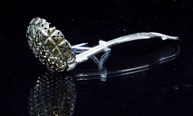 Appraisal: An Irish silver tea strainer Dublin