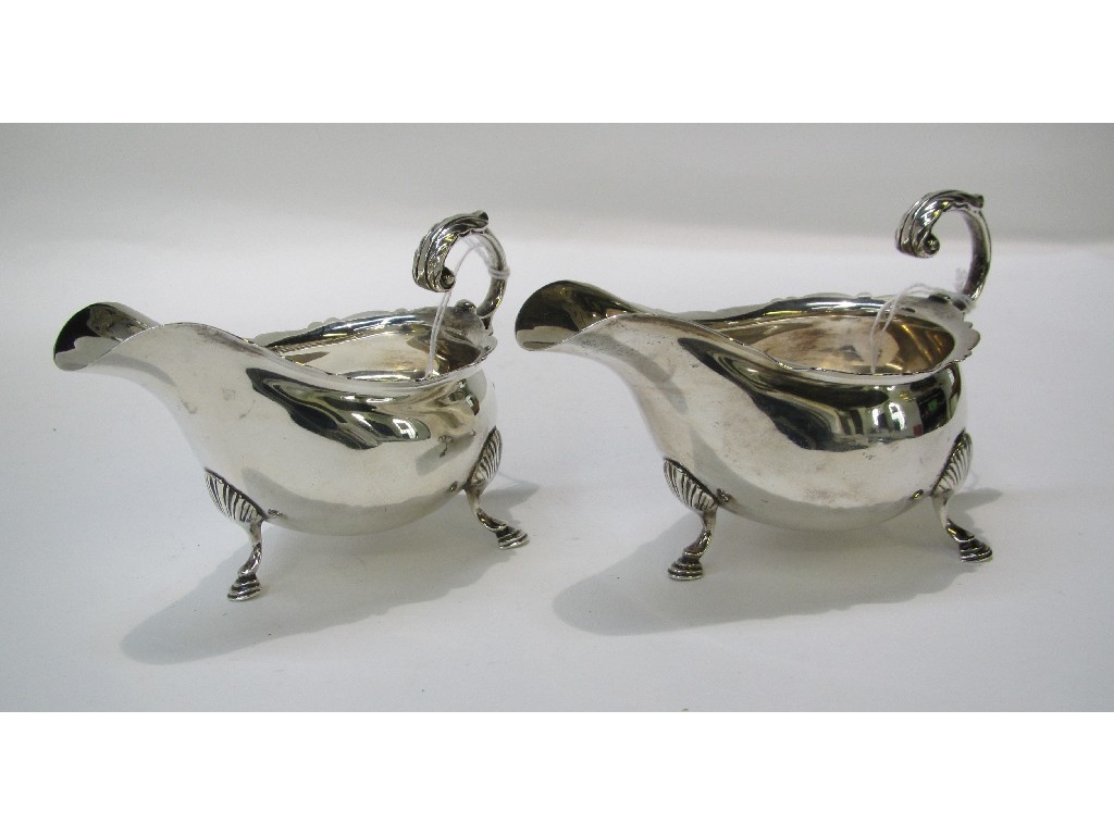 Appraisal: Pair of silver sauceboats Birmingham