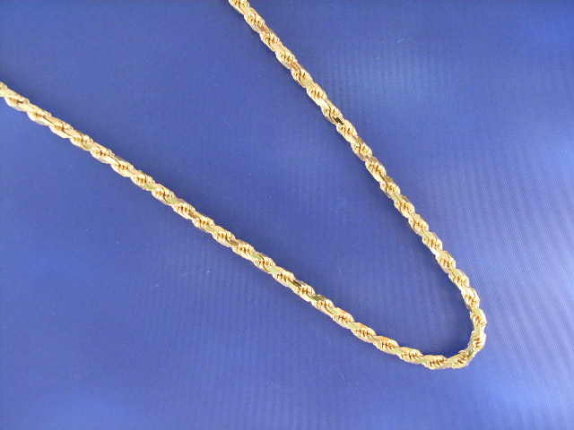 Appraisal: An ct gold twisted rope chain length cm gms