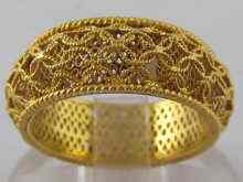 Appraisal: A yellow metal tests carat gold filigree band ring