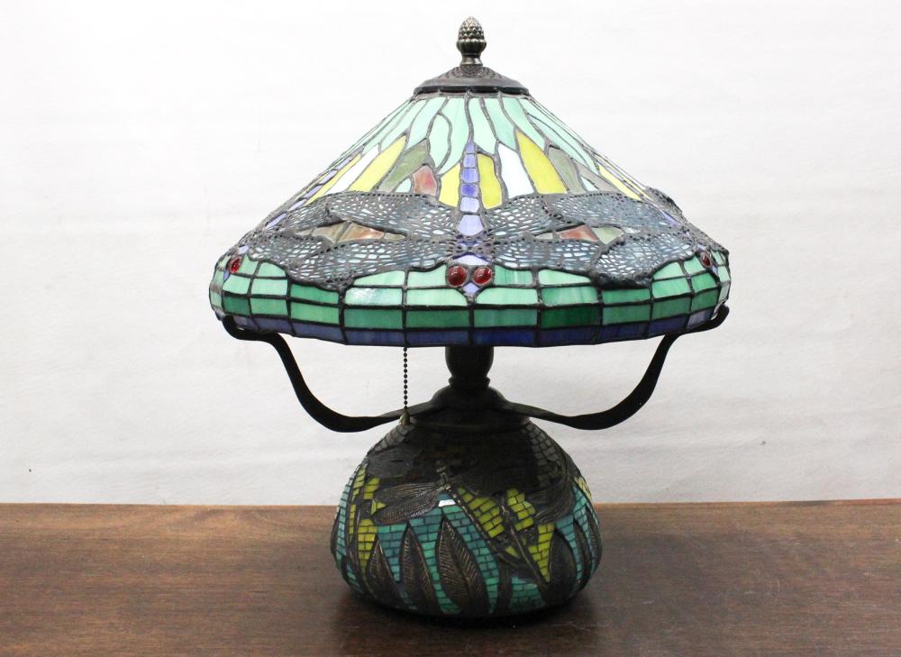 Appraisal: TIFFANY STYLE DRAGONFLY TABLE LAMP stained and leaded glass shade