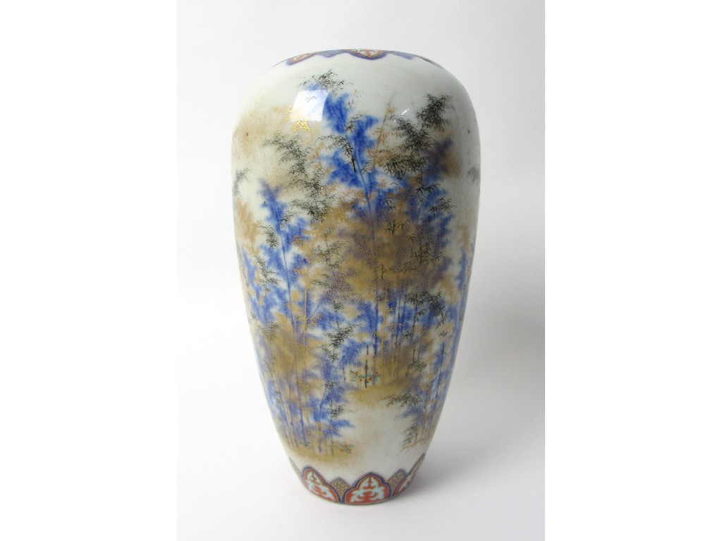 Appraisal: A Japanese porcelain vase painted with bamboo in blue black