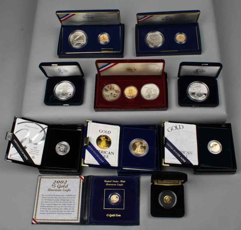 Appraisal: COLLECTION OF COMMEMORATIVE COINS P oz silver Am Eagle coin