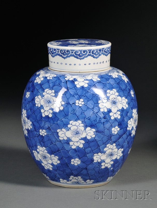 Appraisal: Porcelain Covered Jar China K'ang Hsi period - underglaze blue