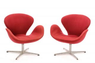 Appraisal: Pair of Jacobsen For Fritz Hansen Swan Chairs Arne Jacobsen