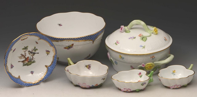 Appraisal: A HEREND TWO HANDLED TUREEN and cover decorated with floral