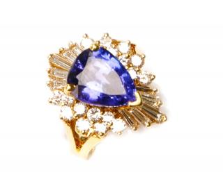 Appraisal: k Yellow Gold Tanzanite Diamond Ring A k yellow gold