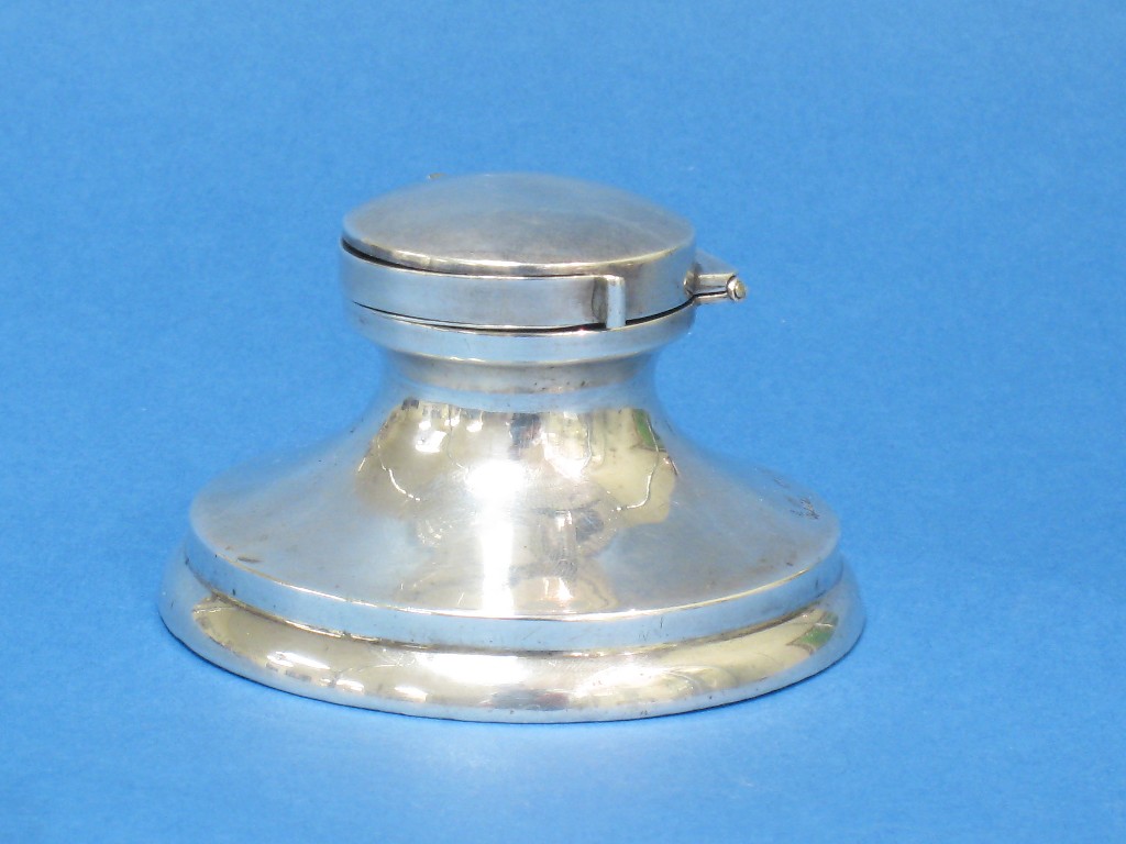 Appraisal: A George V Capstan Inkwell the hinged cover incorporating a