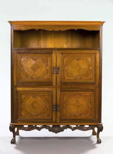 Appraisal: Contemporary Mahogany Cupboard in the Georgian taste the molded cornice