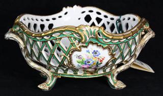 Appraisal: Old Paris porcelain reticulated basket Old Paris porcelain reticulated basket