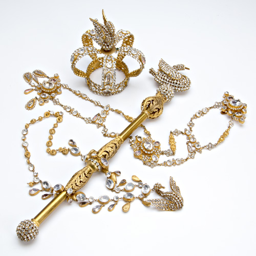 Appraisal: Suite of elaborate jewels with swan motifs for a pagent