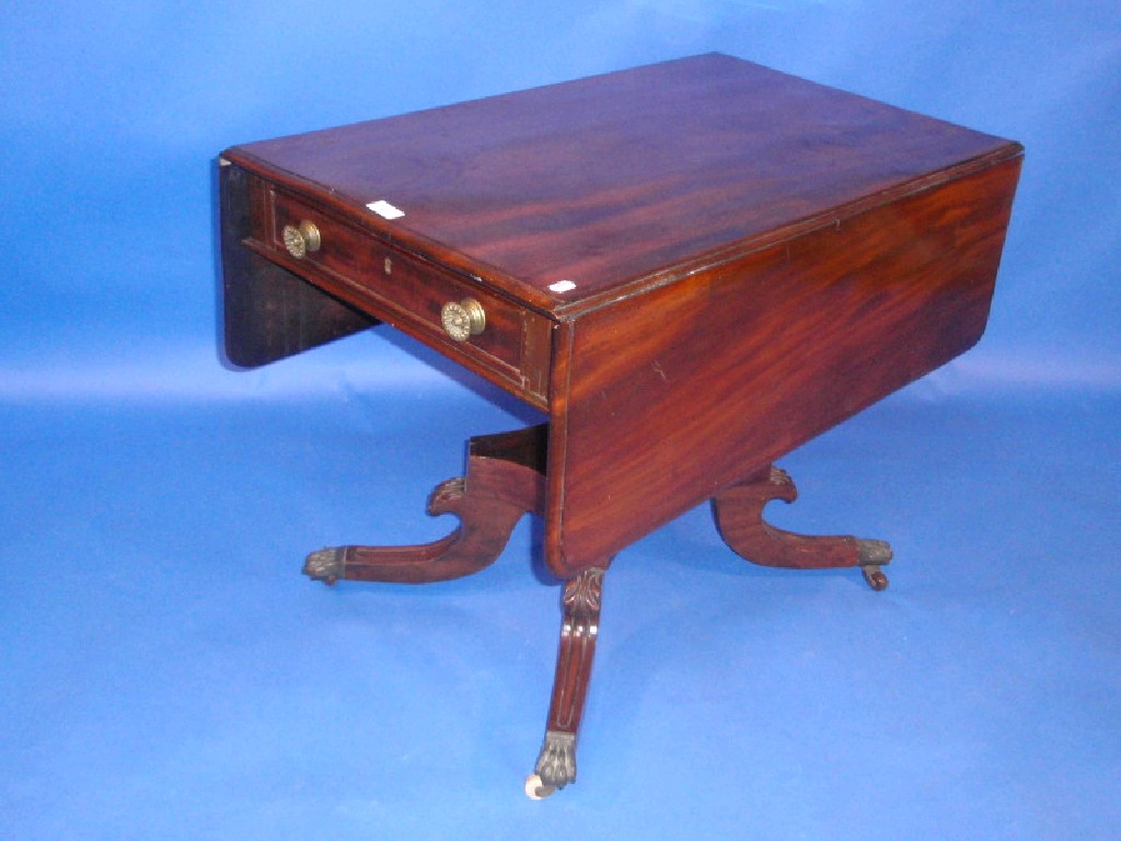 Appraisal: A thC mahogany Pembroke centre table with frieze drawer and