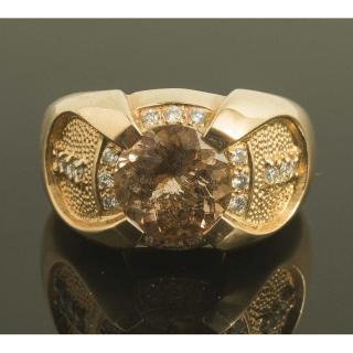 Appraisal: Champagne Topaz Diamond Ring k yellow gold ring containing a