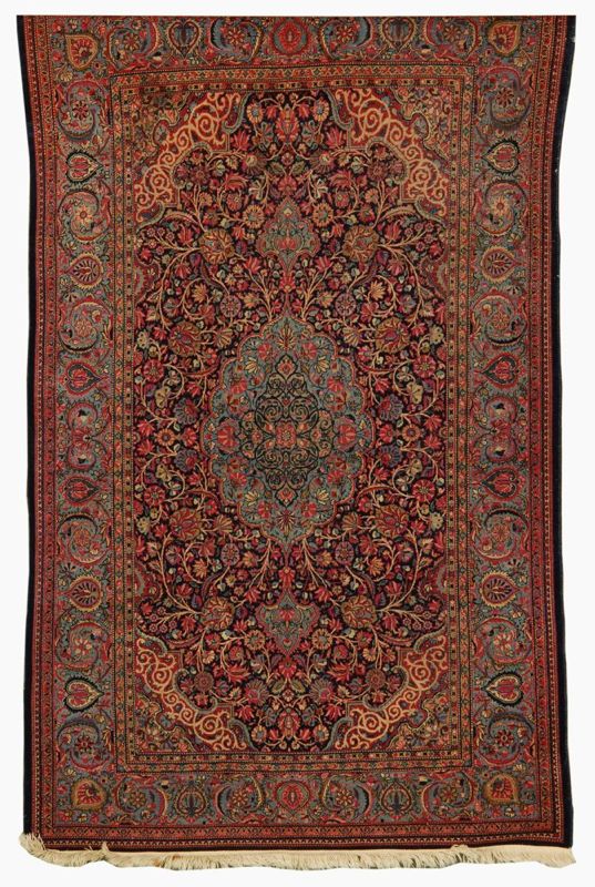 Appraisal: ORIENTAL RUG KESHAN ' x ' Central pendant medallion in