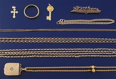 Appraisal: A gold oval link longuard chain g A gold flat