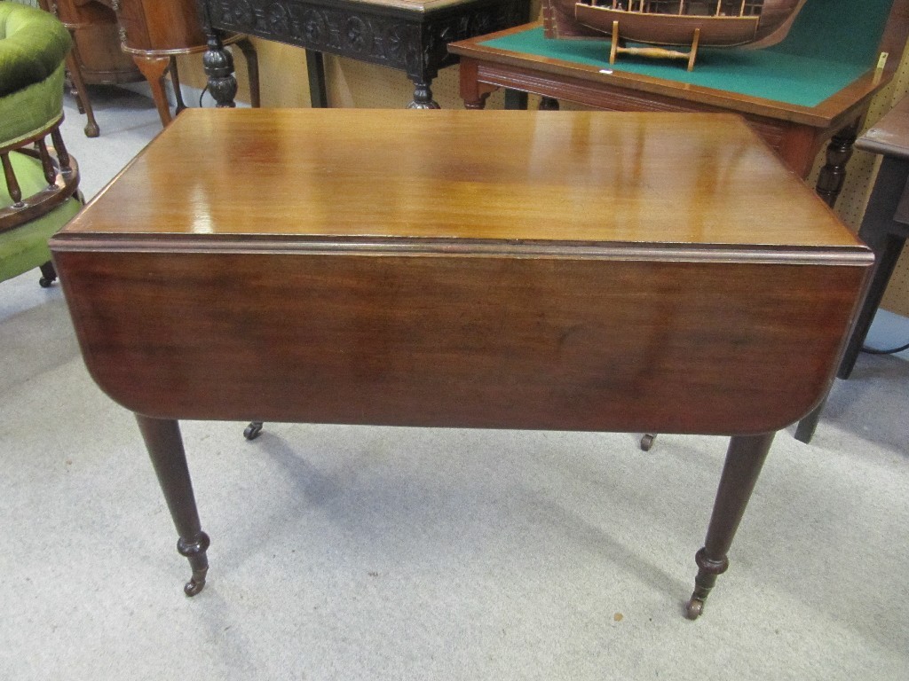 Appraisal: Late Victorian mahogany Pembroke table