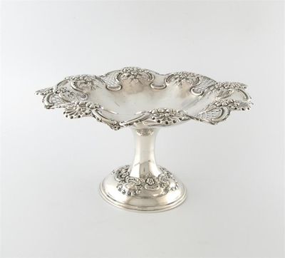 Appraisal: An Edwardian silver tazza by Elkington and Co Birmingham shaped