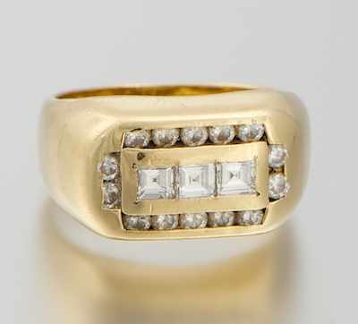 Appraisal: A Gentleman's Diamond Pinky Ring k yellow gold ring set