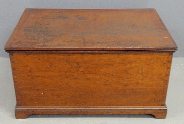 Appraisal: - Walnut storage box th c with dovetailed construction and