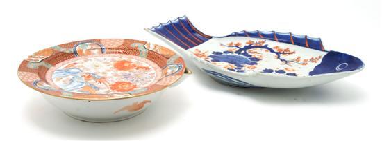 Appraisal: A Japanese Kutani Warming Dish and an Imari Platter the