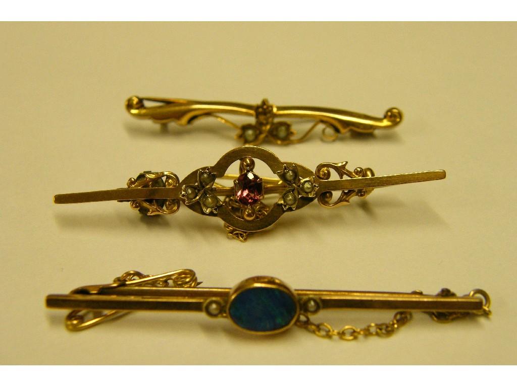 Appraisal: Attractive ct opal and pearl bar brooch with safety chain