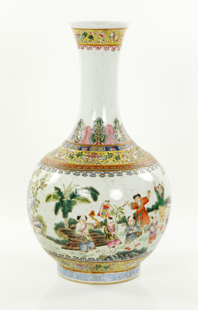 Appraisal: - Chinese Famille Rose Bottle Vase Chinese famille rose bottle