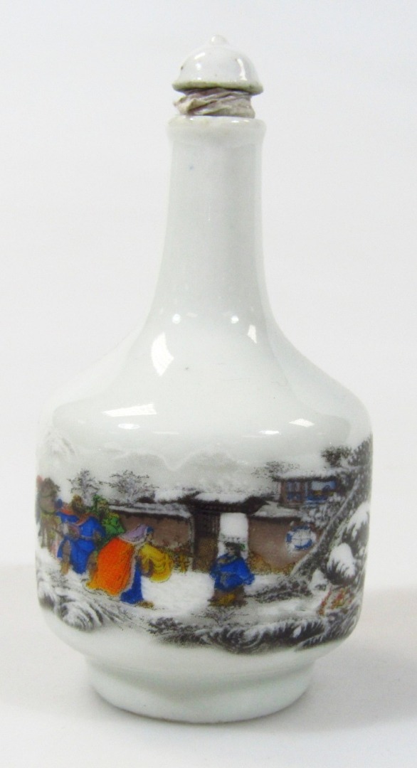 Appraisal: A Chinese porcelain snuff bottle with cylindrical stem and plain