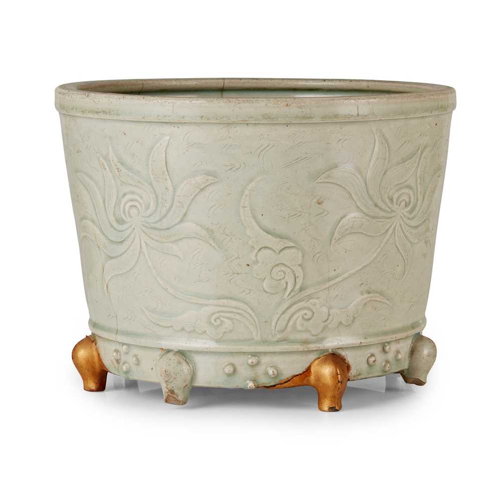 Appraisal: LARGE CELADON CENSER TH CENTURY the cylindrical censer stands on