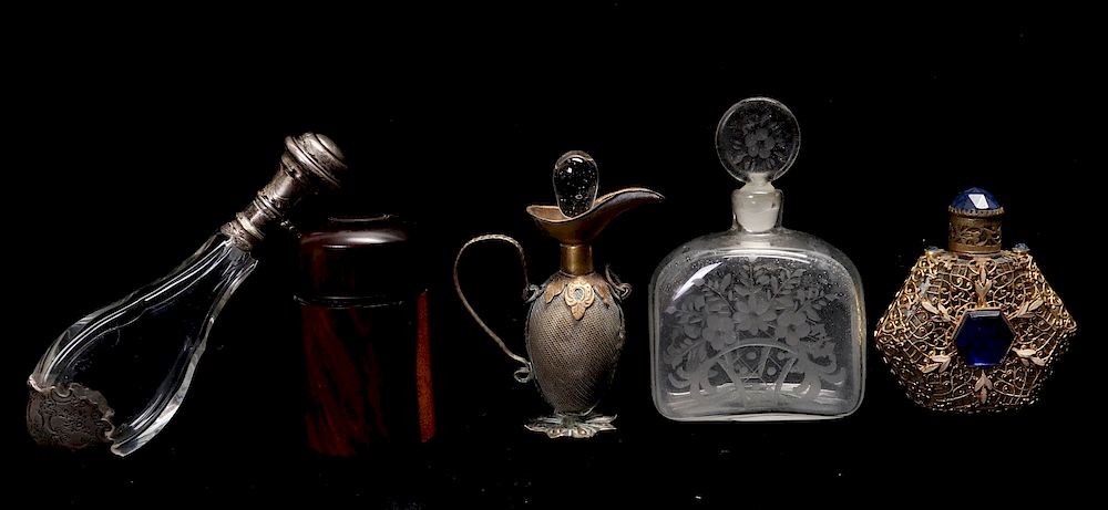 Appraisal: A VARIETY OF MINIATURE PERFUME BOTTLES CIRCA A small crystal