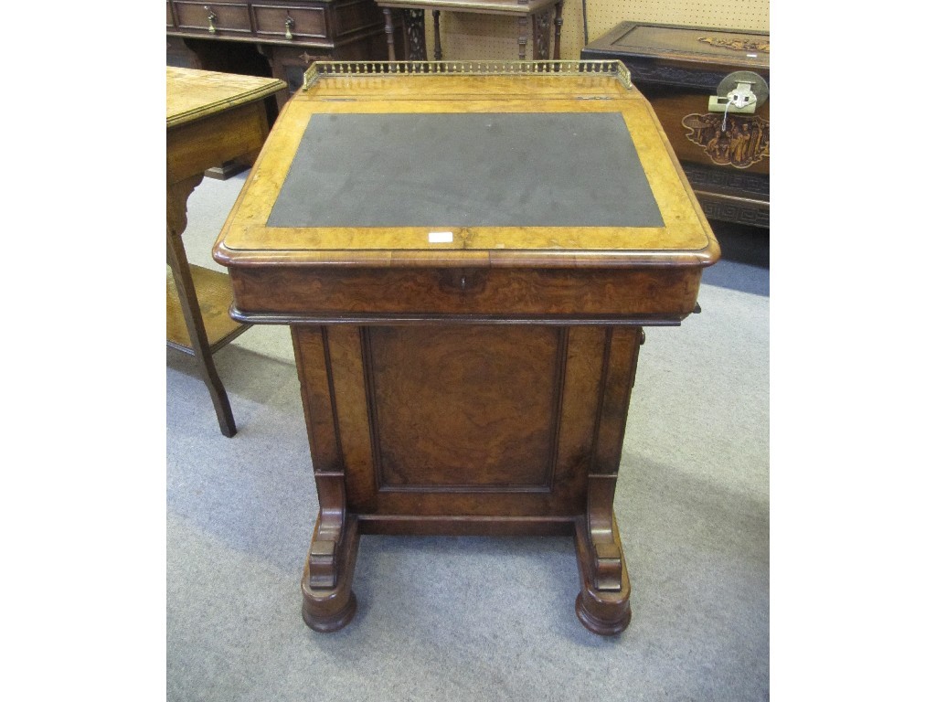 Appraisal: Victorian walnut Davenport desk