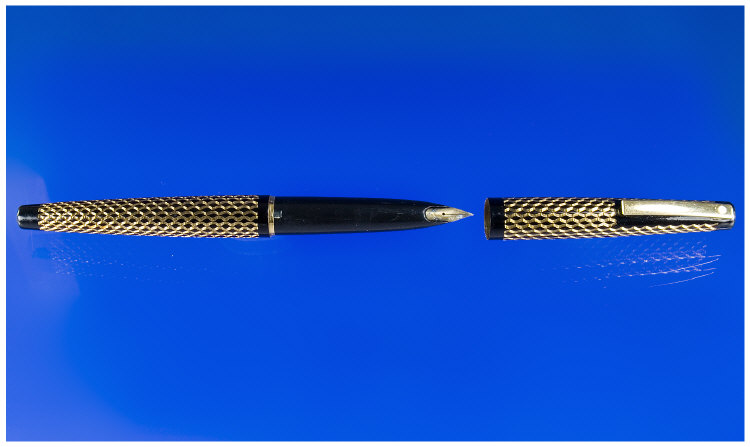 Appraisal: Sheaffer Push Button Fountain Pen with Gold Weave Pattern on