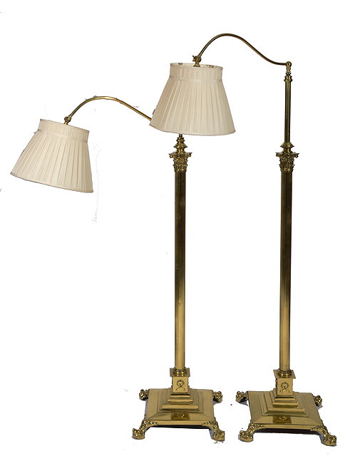 Appraisal: A PAIR OF BRASS READING LIGHTS of Corinthian column form