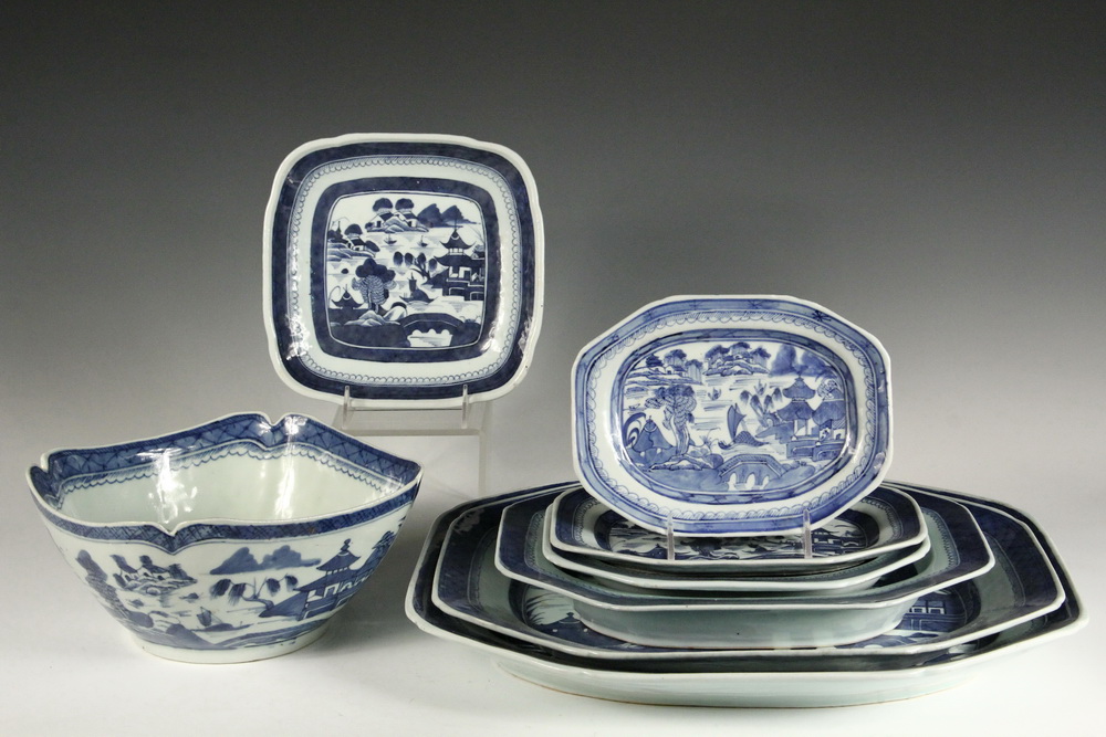 Appraisal: CHINESE EXPORT SERVING PIECES - th th c Canton Porcelain