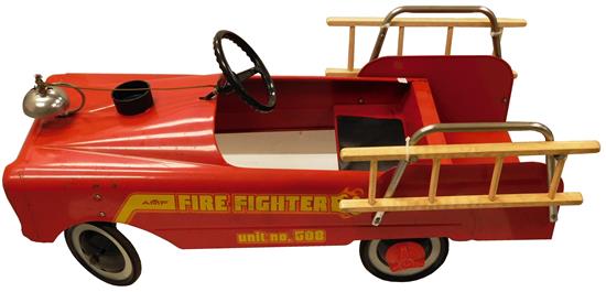 Appraisal: Vintage AMF fire engine No pedal car c metal body