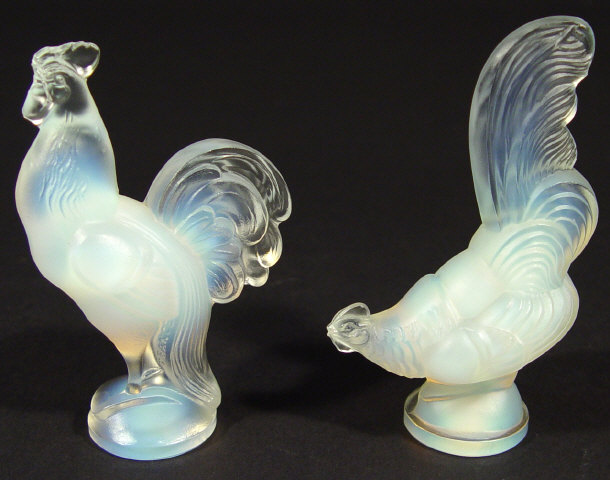 Appraisal: Two Art Deco Sabino opalescent glass birds one with factory