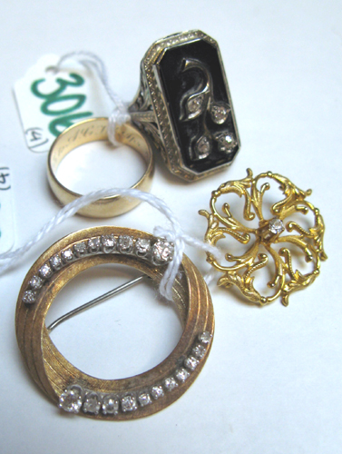 Appraisal: FOUR ARTICLES OF GOLD JEWELRY including two diamond and K