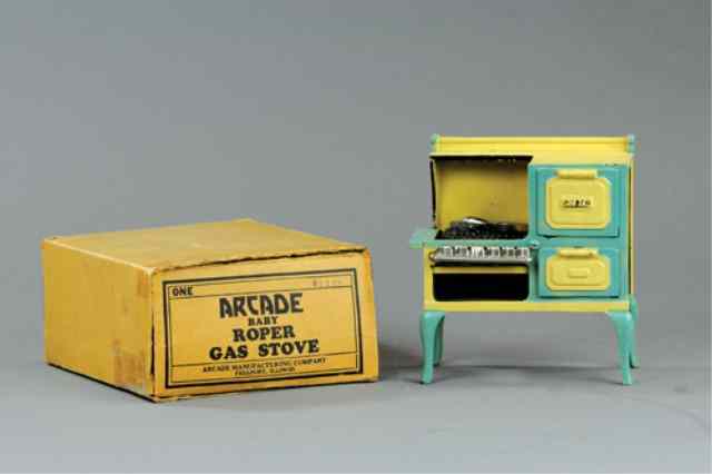 Appraisal: ARCADE ROPER GAS STOVE WITH BOX Unplayed with condition fabulous